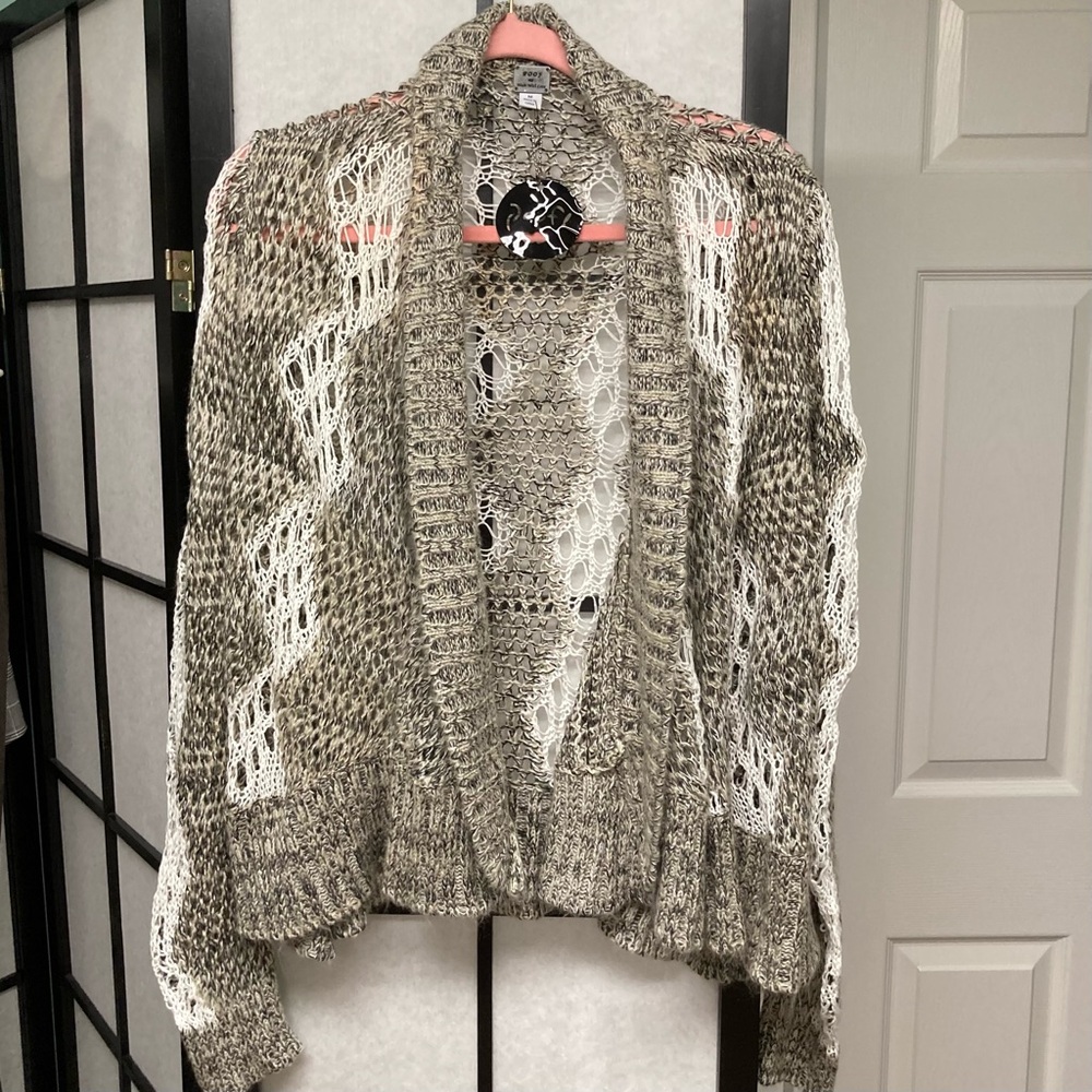 NWT Poof Dark Oatmeal/Ecru open crochet shrug / cardigan sweater, size MEDIUM - Picture 3 of 11